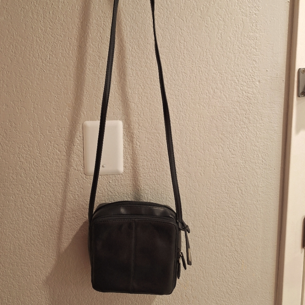 Final Price*** Rolf's Essential Black Leather Crossbody Bag  7 Inches Squared